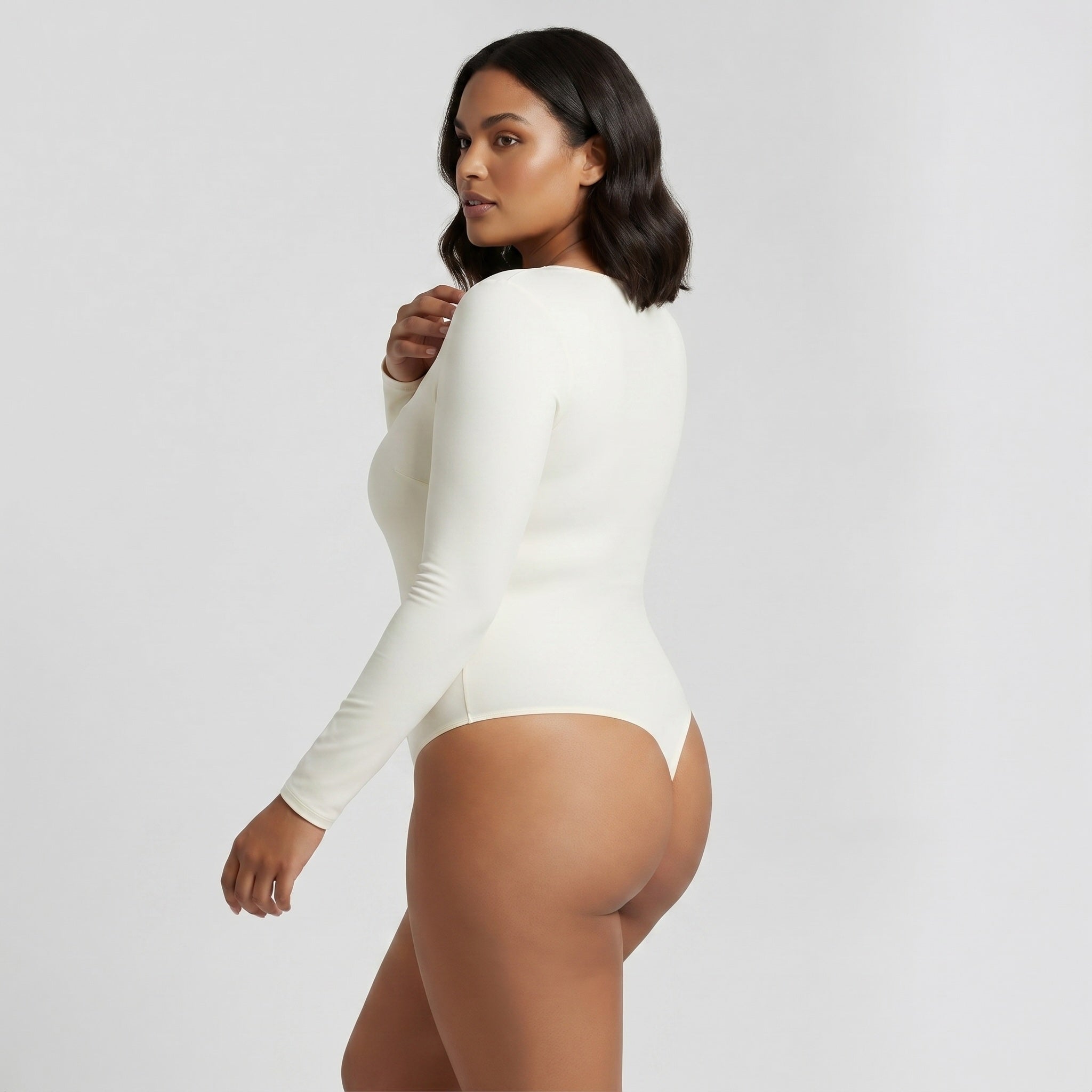 Body Cuadrado Manga Larga Marfil Talla Grande