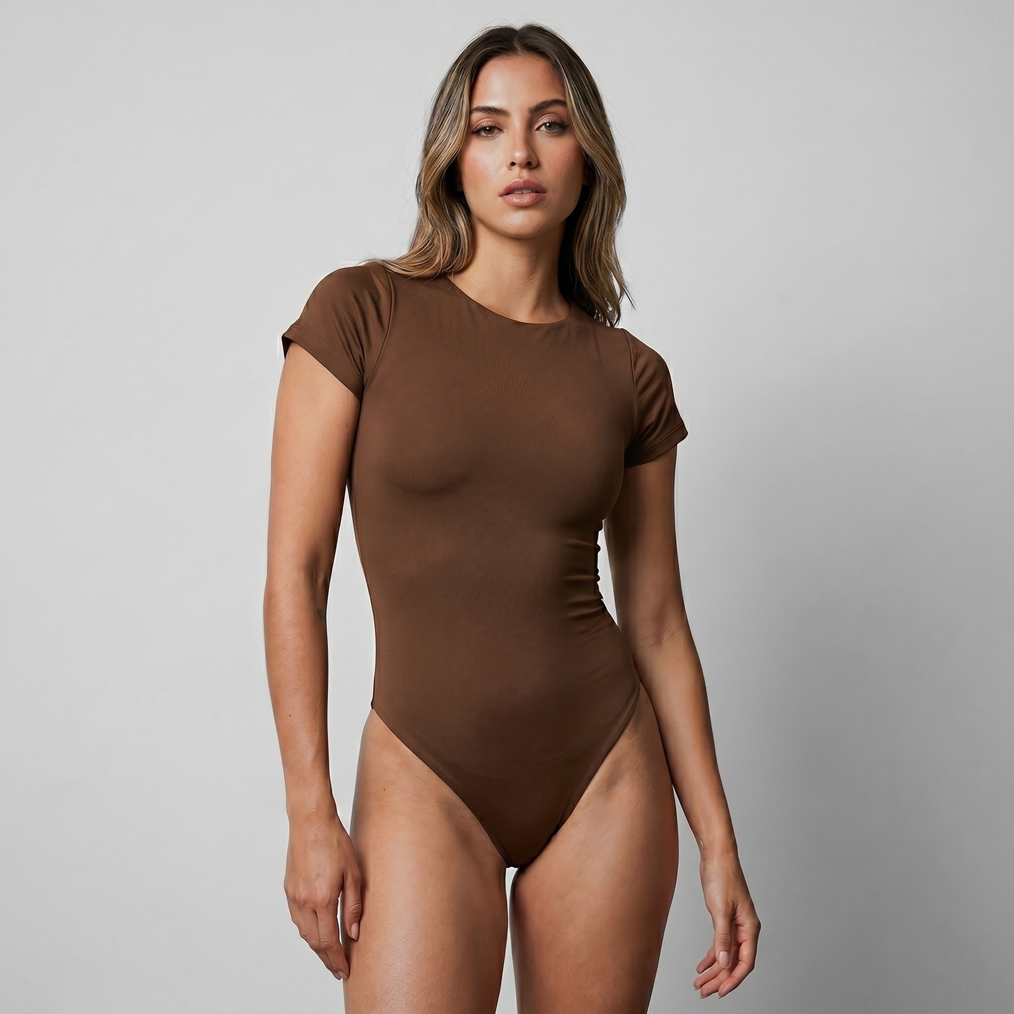 Body Cuello Redondo Manga Corta Café