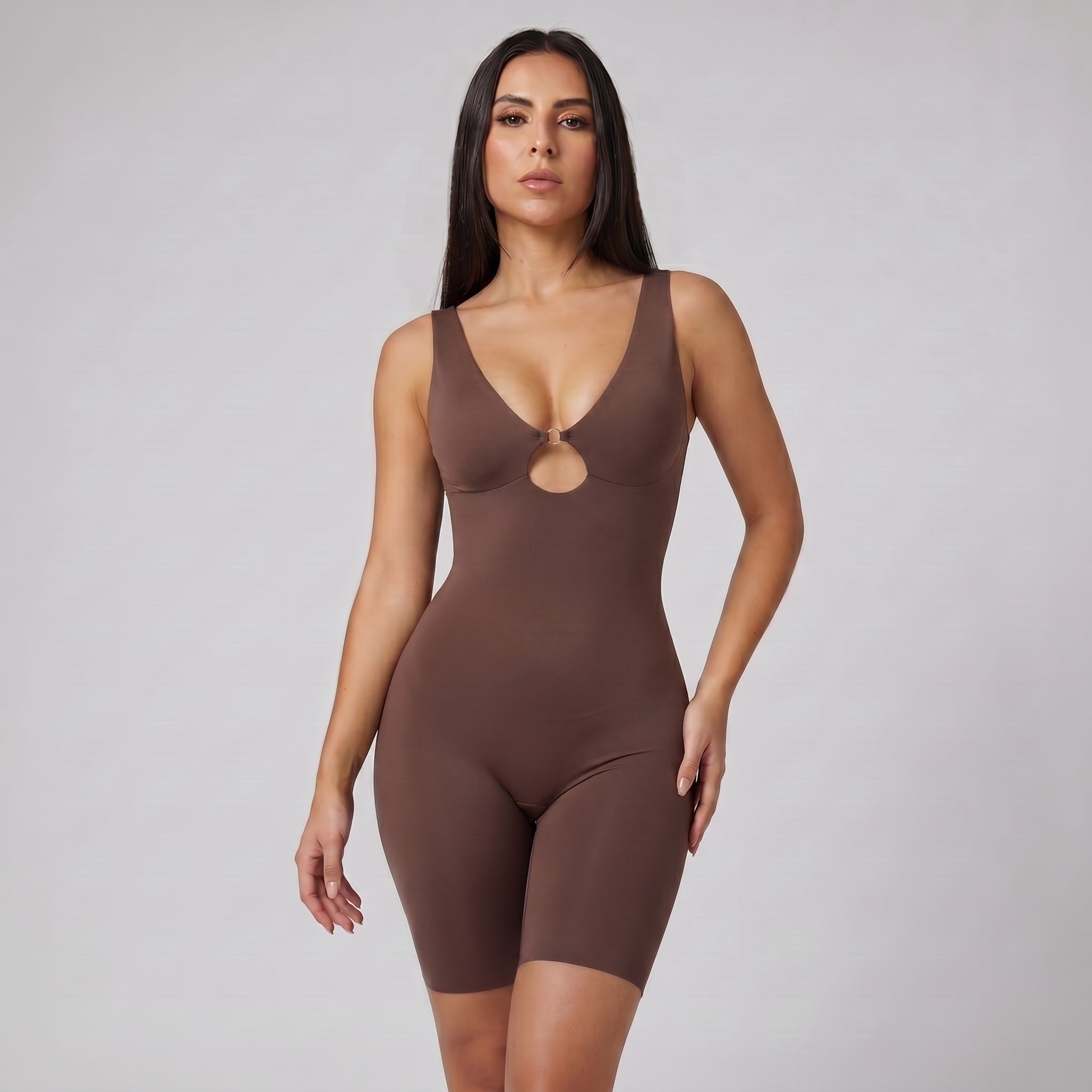 Body Short Moldeador con Abertura Frontal Café