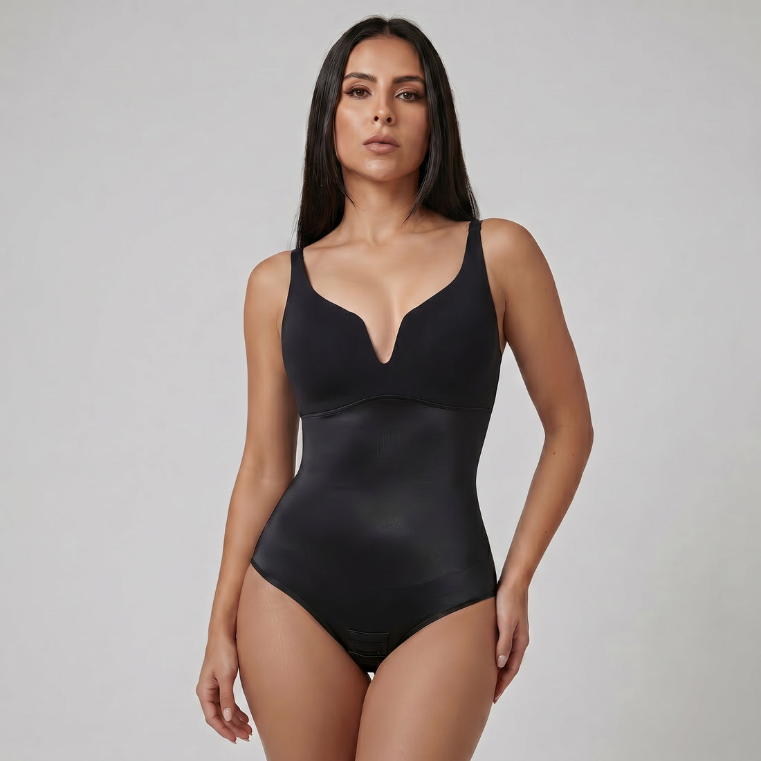 Body Moldeador Con Copas Y Escote Negro